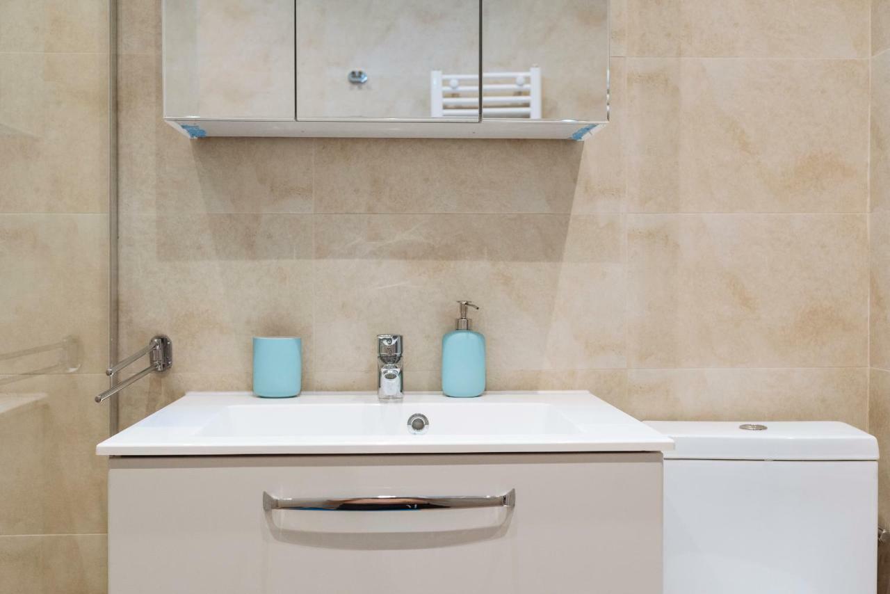 ブカレストLuxury Flat 8 Near Metroアパートメント エクステリア 写真
