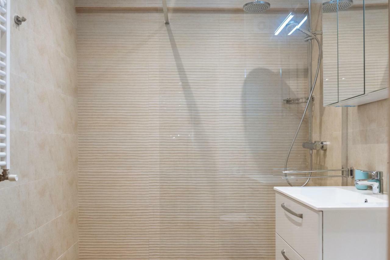 ブカレストLuxury Flat 8 Near Metroアパートメント エクステリア 写真