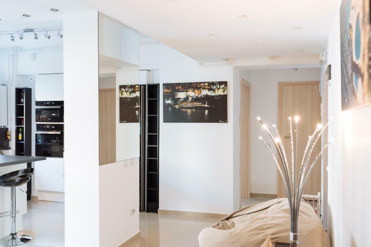 ブカレストLuxury Flat 8 Near Metroアパートメント エクステリア 写真