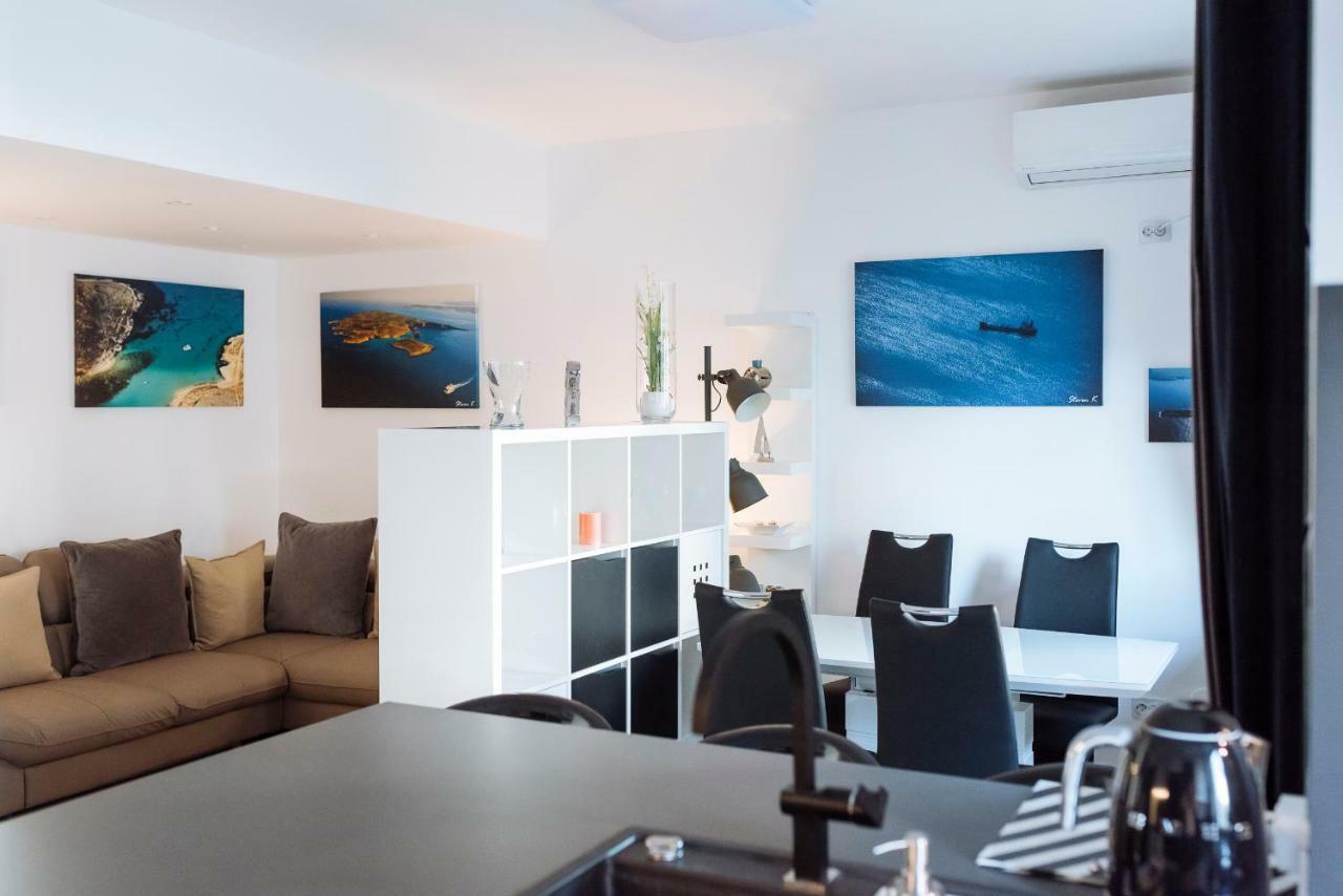 ブカレストLuxury Flat 8 Near Metroアパートメント エクステリア 写真