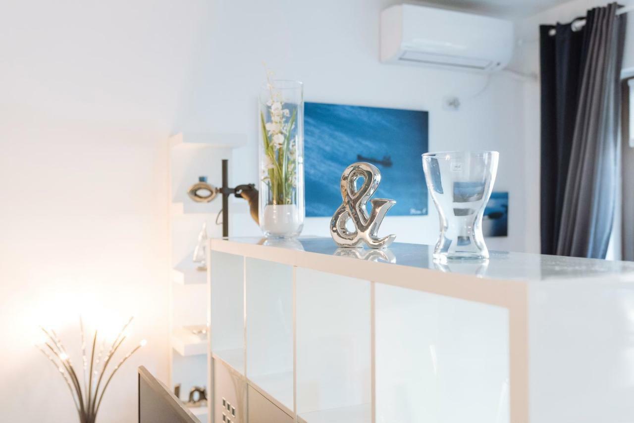 ブカレストLuxury Flat 8 Near Metroアパートメント エクステリア 写真